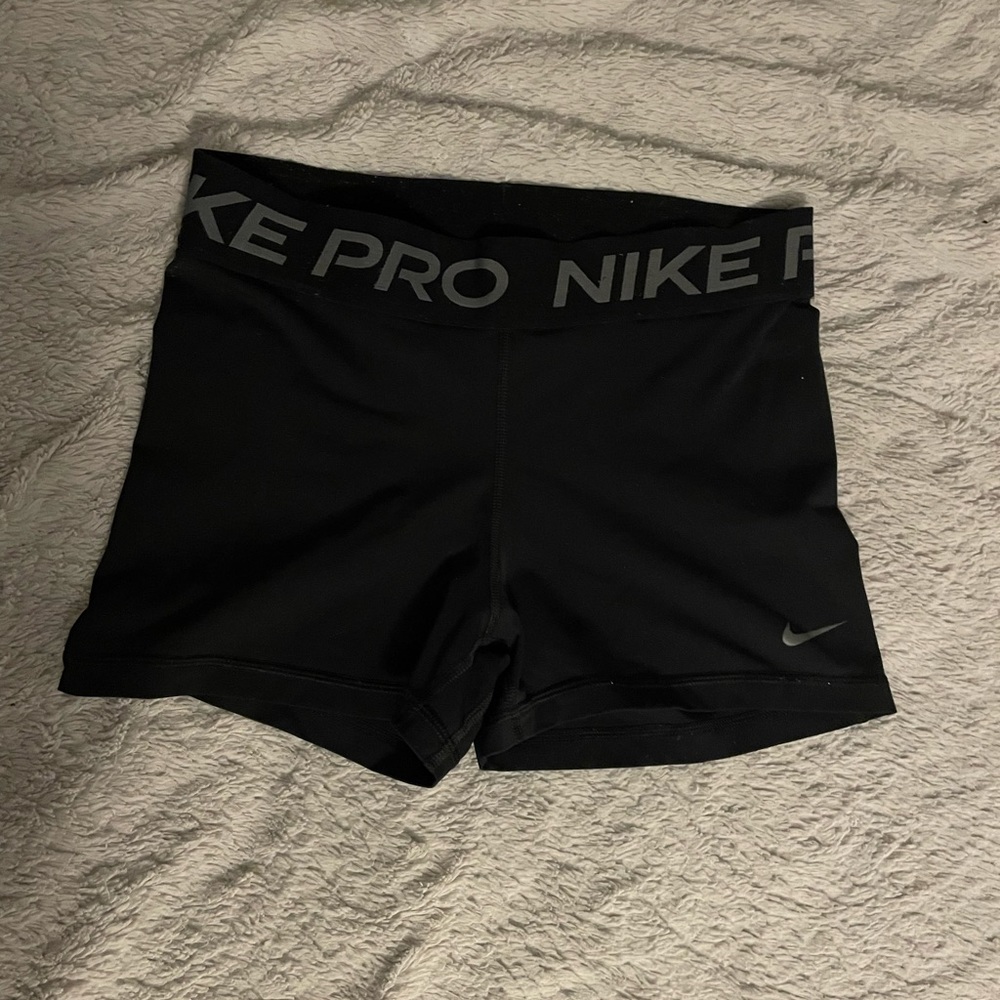 Black nike pros